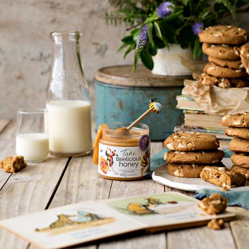 Honey oat biscuits