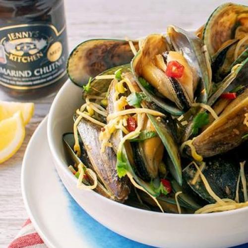 coconut tamarind mussel bowl sq